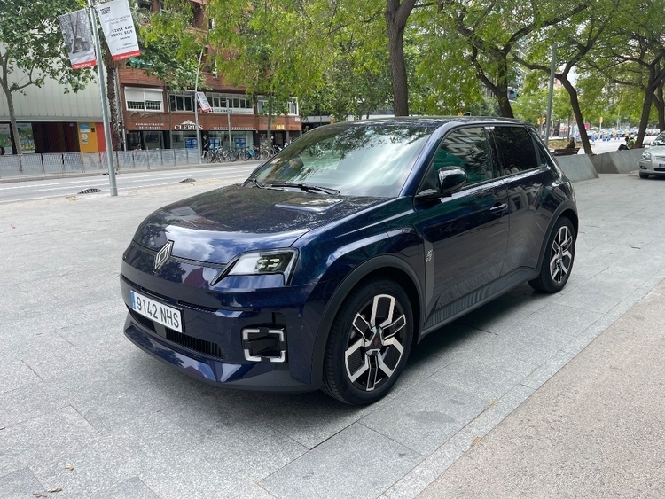 Renault 5 E-Tech 120 Urban Range Techno foto 3