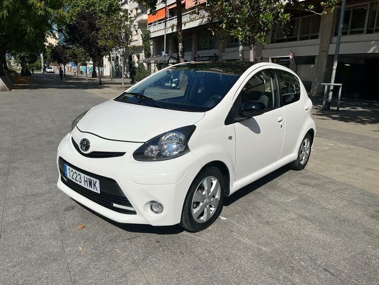 Toyota Aygo City foto 2